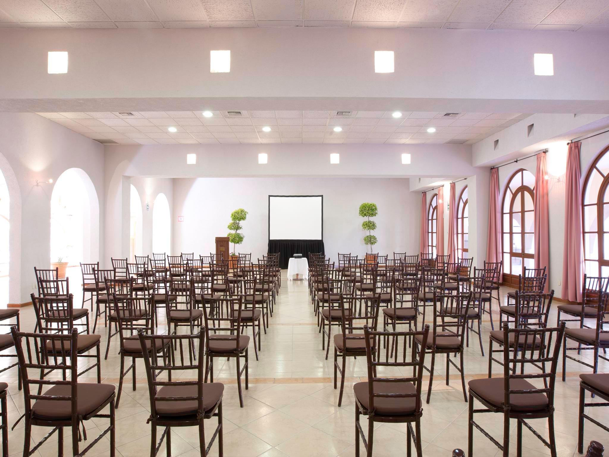 Mision Comanjilla Hotel Bagian luar foto