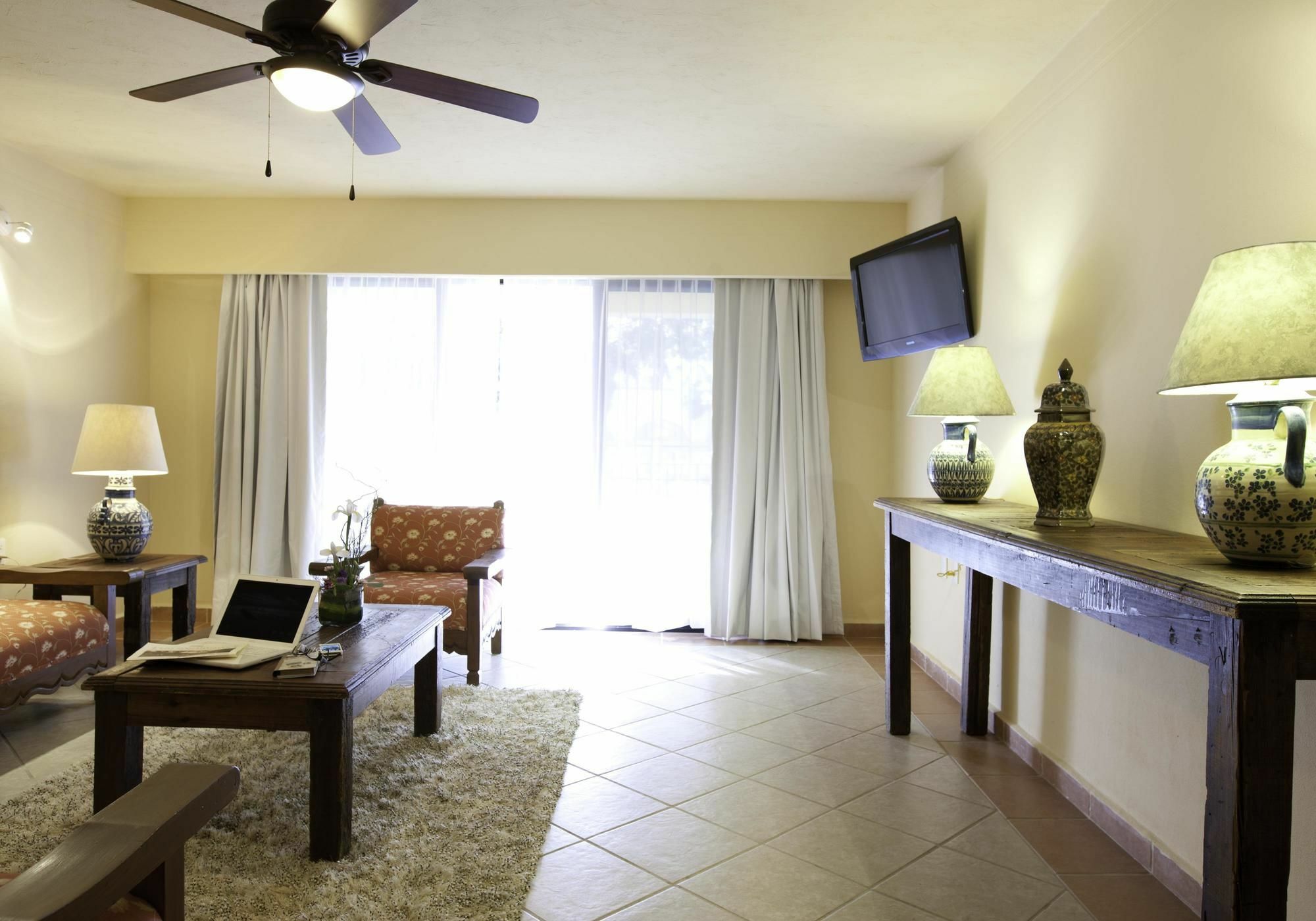 Mision Comanjilla Hotel Bagian luar foto