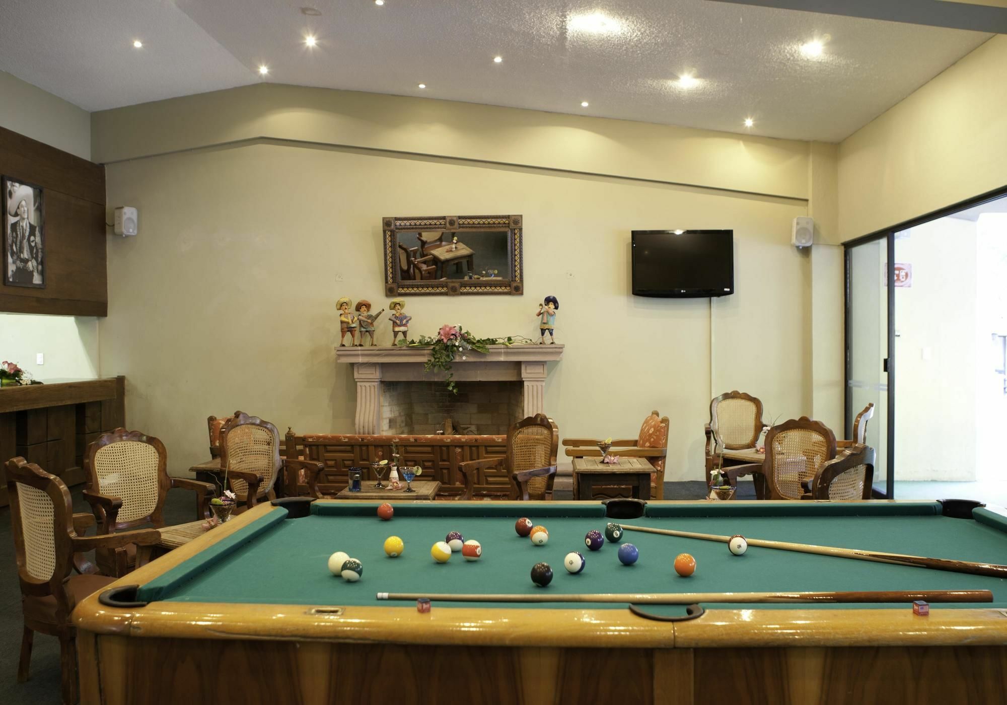 Mision Comanjilla Hotel Bagian luar foto